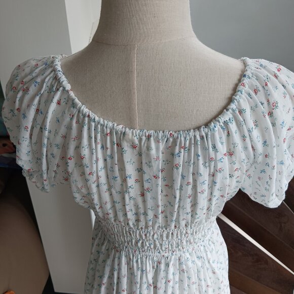 Doen Siena Shirred Floral Print Maxi Dress - Picture 7 of 10